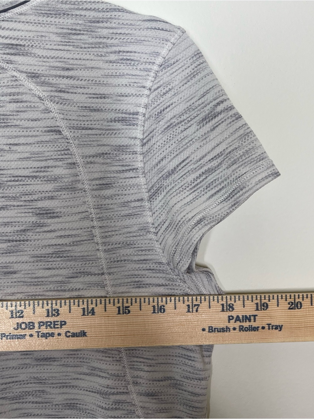 Lululemon Gray Space Dye Performance Running Tee Estimated Size 10 - Picture 5 of 7